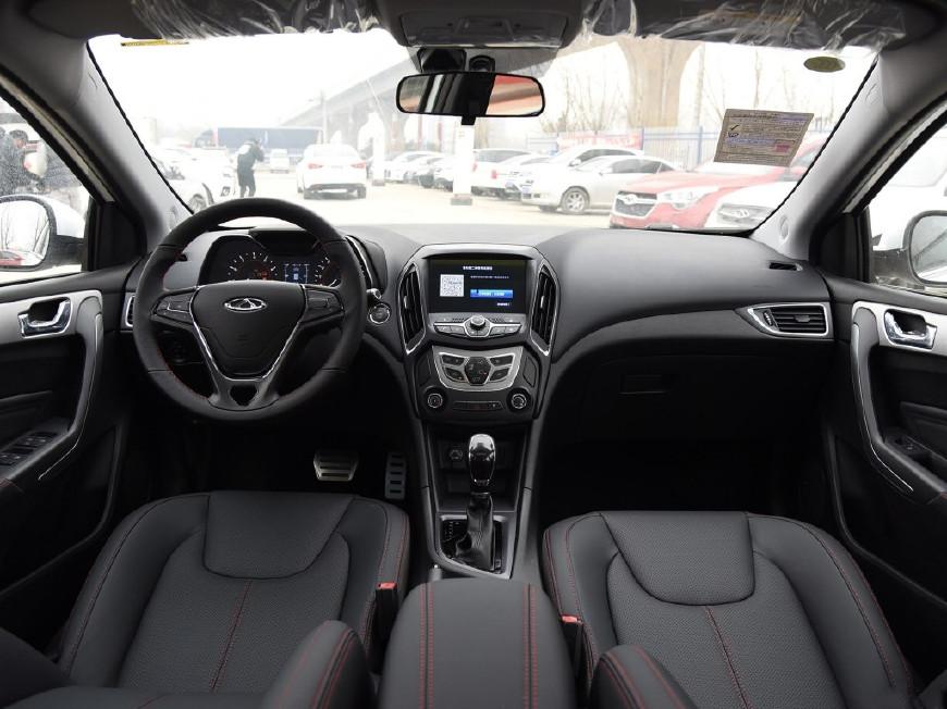 全新艾瑞泽5和吉利帝豪比较,新宝骏rc5vs艾瑞泽5