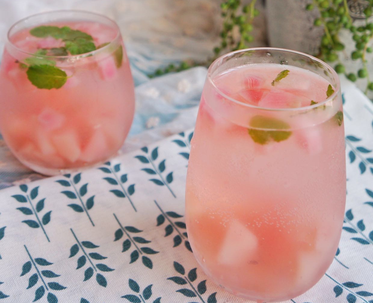 甜美多汁的新鲜桃子，你最喜欢吃哪种？