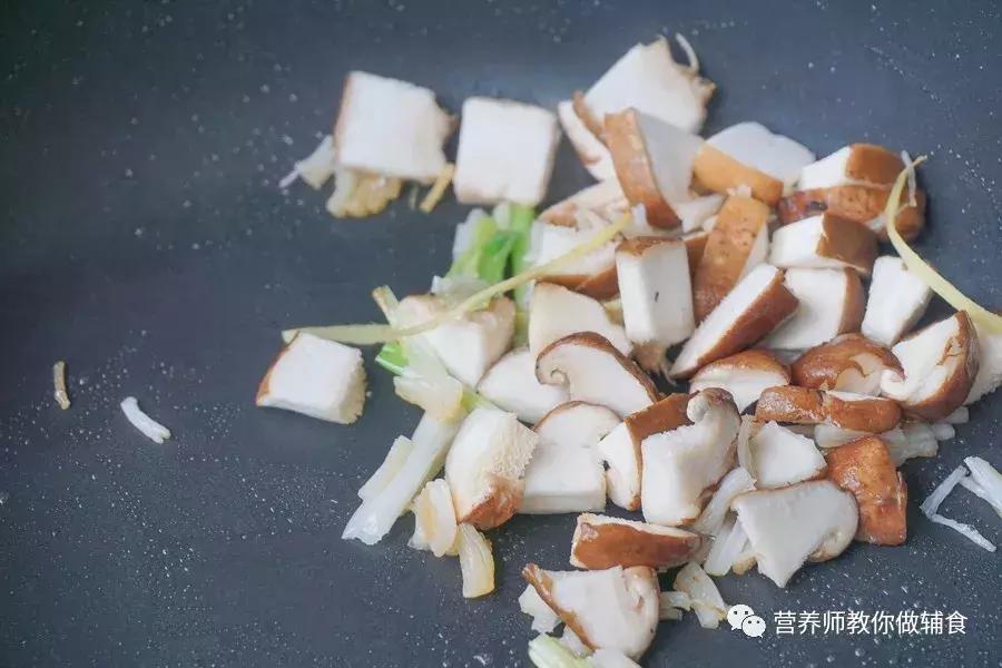 宝妈喝什么汤可以增强宝宝免疫力,增强抵抗力的宝宝爱喝冬季果汁