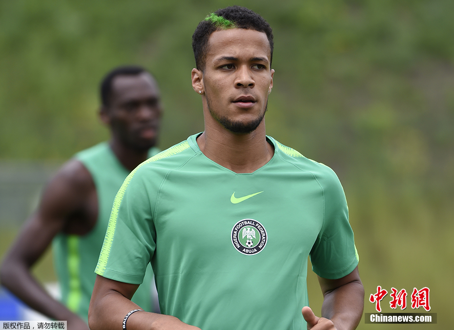 世界杯清洗球衣,世界杯球员的洗剪吹