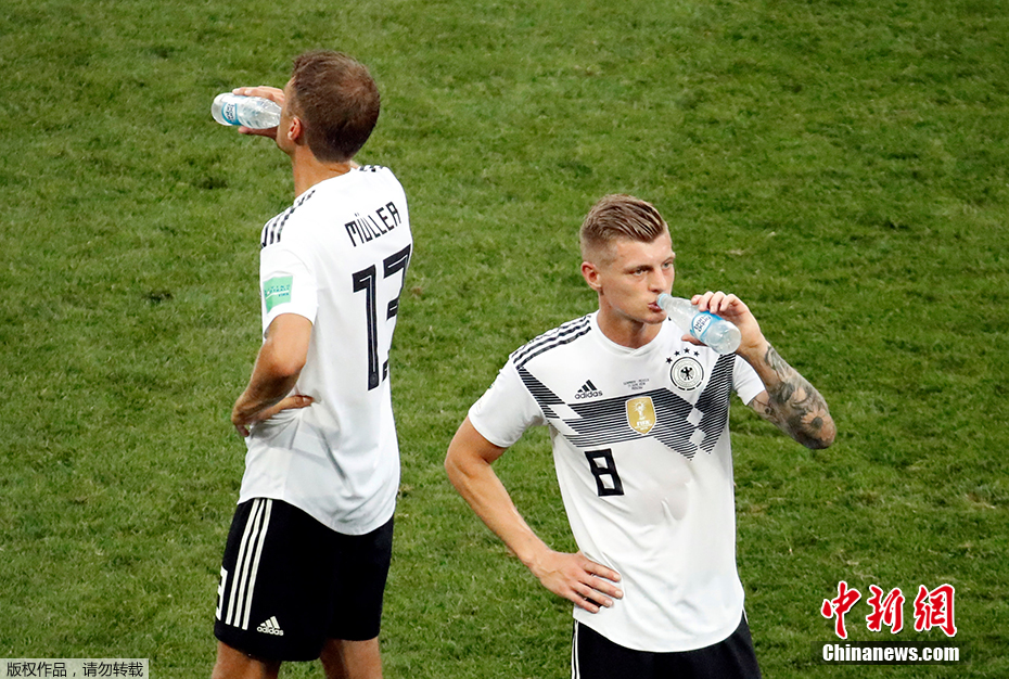 世界杯清洗球衣,世界杯球员的洗剪吹