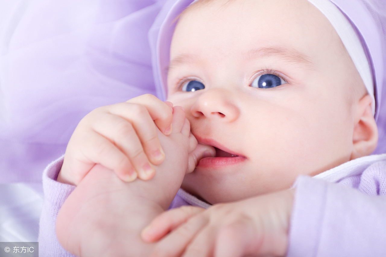 宝宝的指甲该月嫂剪吗,给宝宝剪指甲老动