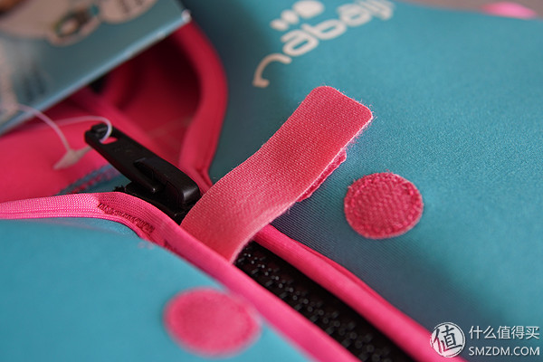 迪卡侬小孩游泳装备怎么穿戴,儿童游泳背心推荐迪卡侬