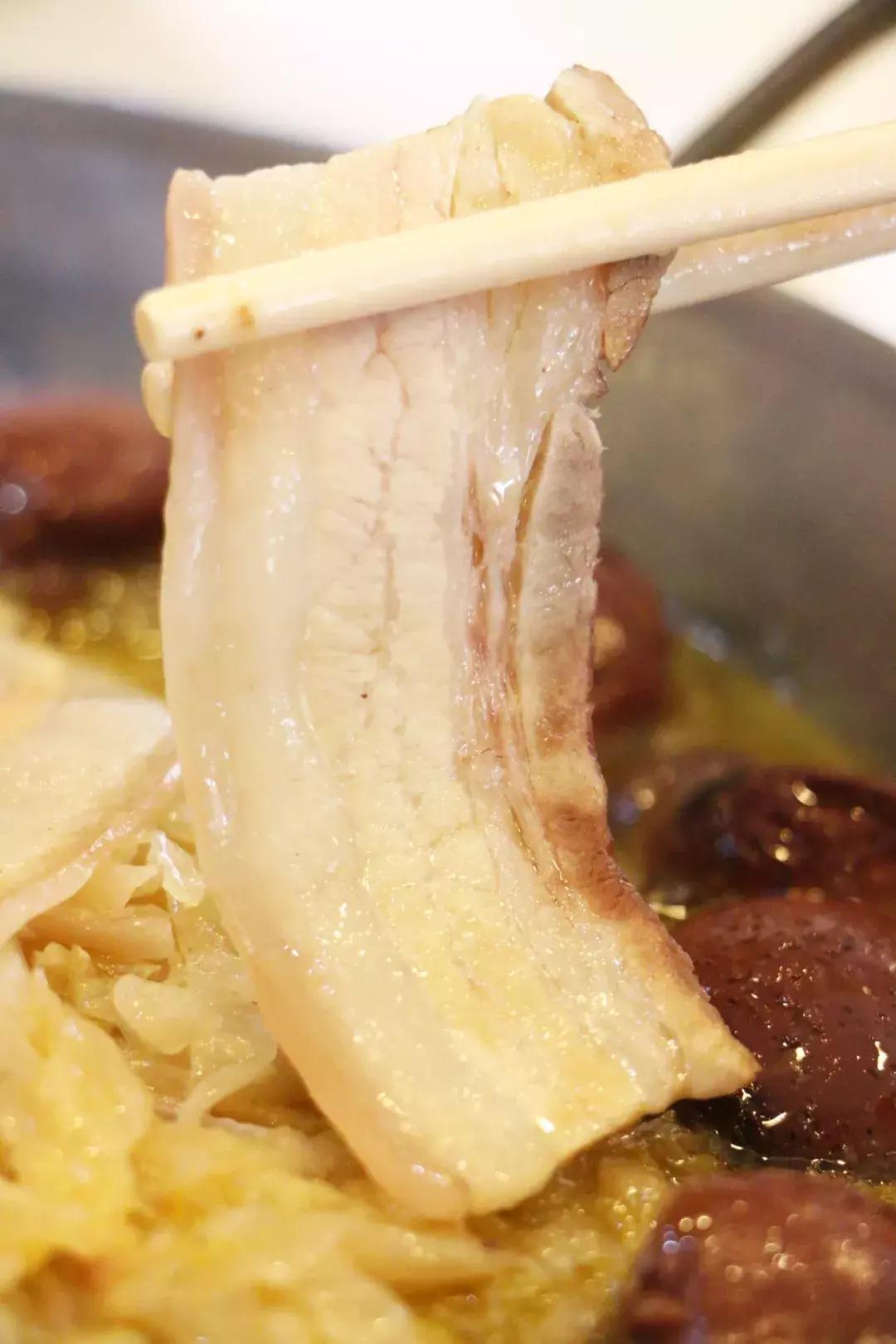 这家开了二十年的焖面馆,这家开了30多年的地道湘菜馆