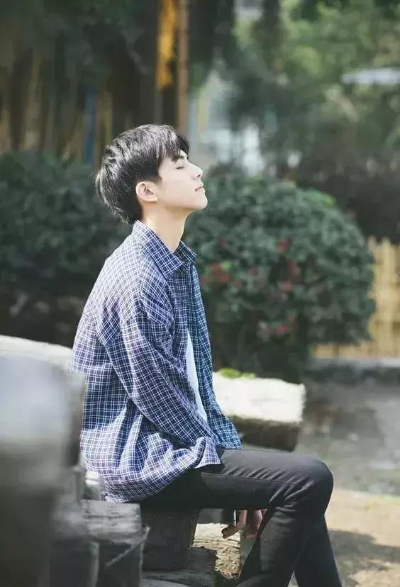 25到30岁男士拍照技巧,拯救直男拍照技巧