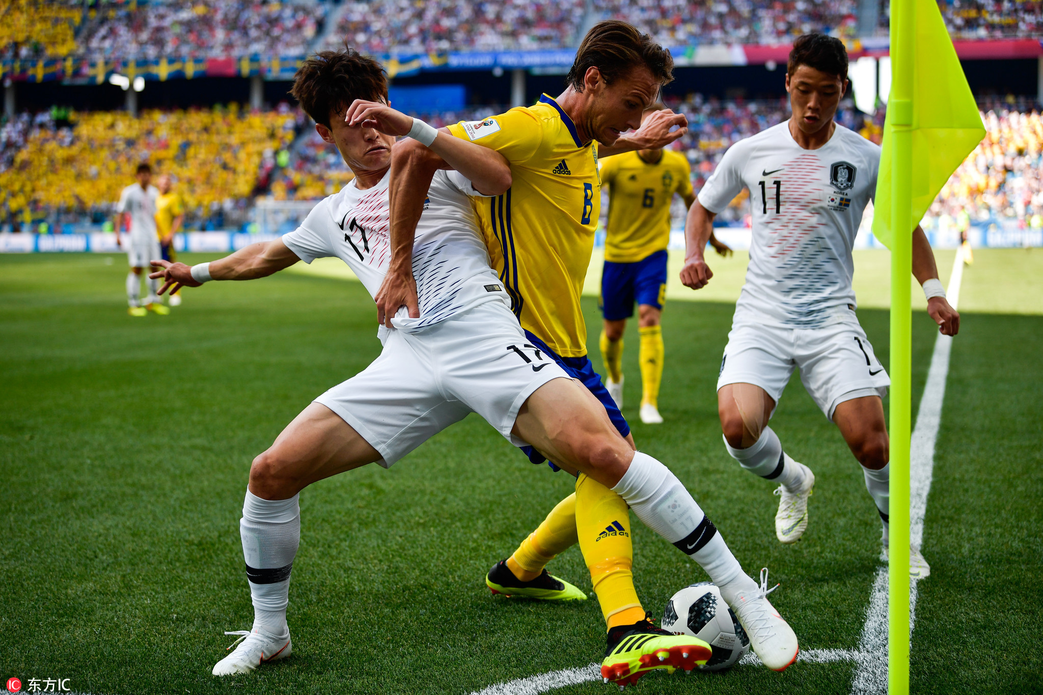 燃情奋战十余天，晒得比内马尔还黑，但他们的照片美炸了