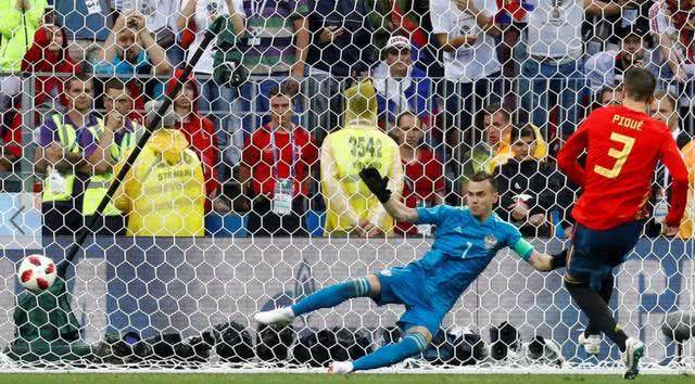 为什么足球门将衣服颜色不一样,足球门将的衣服为什么不一样