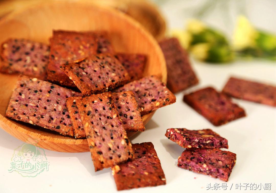 不加糖不加鸡蛋不加水果的饼干,女儿打100分