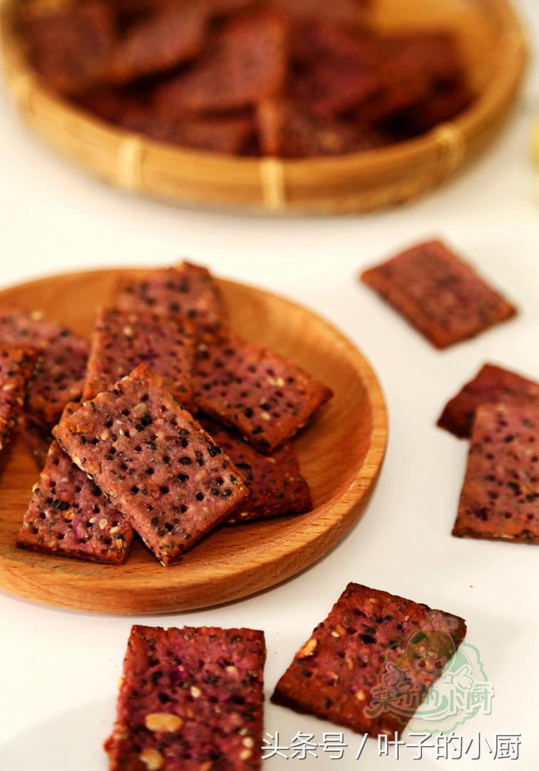 不加糖不加鸡蛋不加水果的饼干,女儿打100分