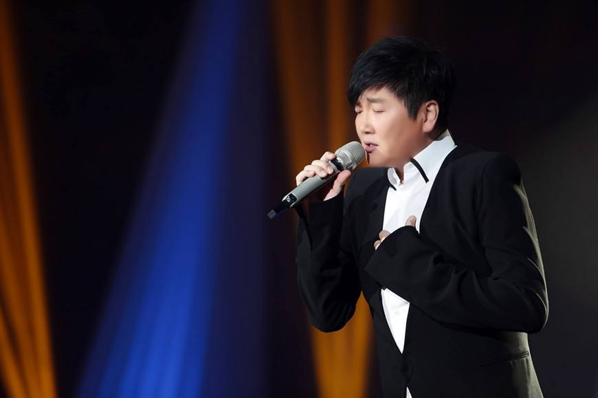 足球娱乐不分家，明星爱球达到了痴迷的程度