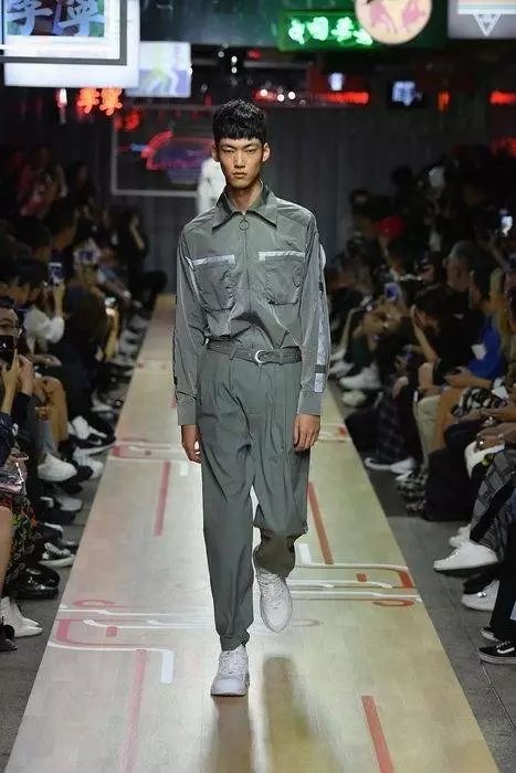 李宁lining,李宁li-ning国潮