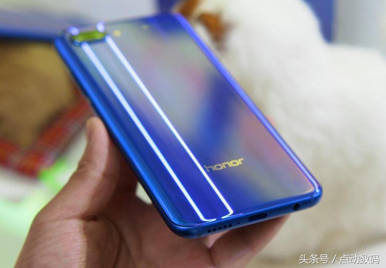 荣耀10和华为p20性能比较,荣耀p20会降价吗