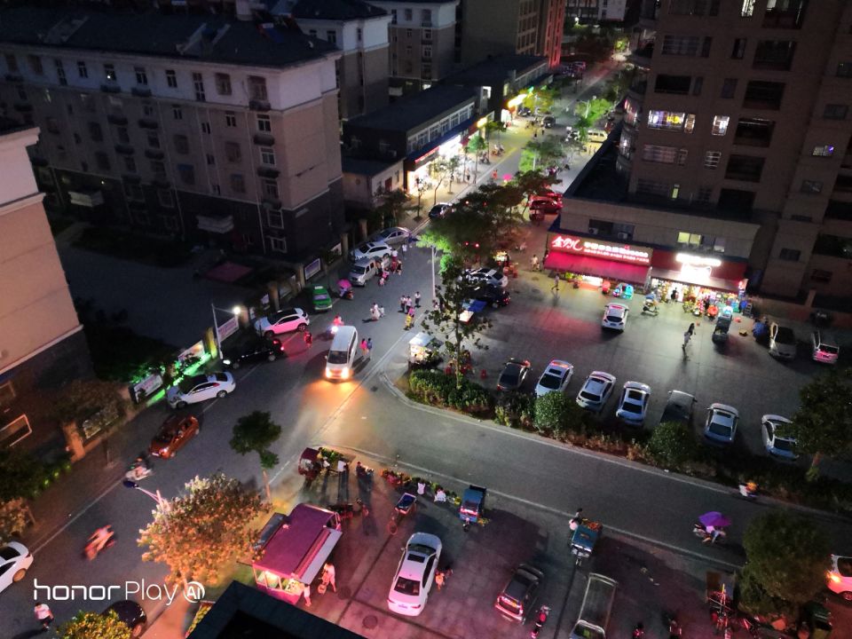 荣耀play拍照和专业拍照,荣耀play系列后置五摄