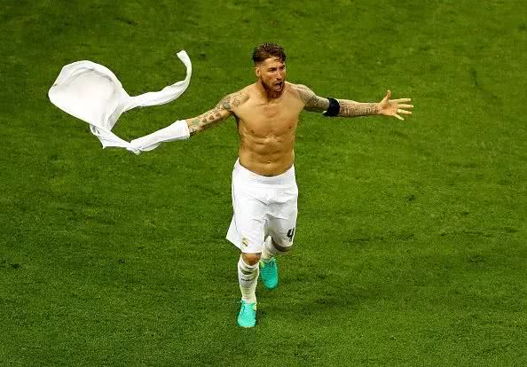 红黄牌拿到手软的球场,拉莫斯对巴萨得过多少红黄牌