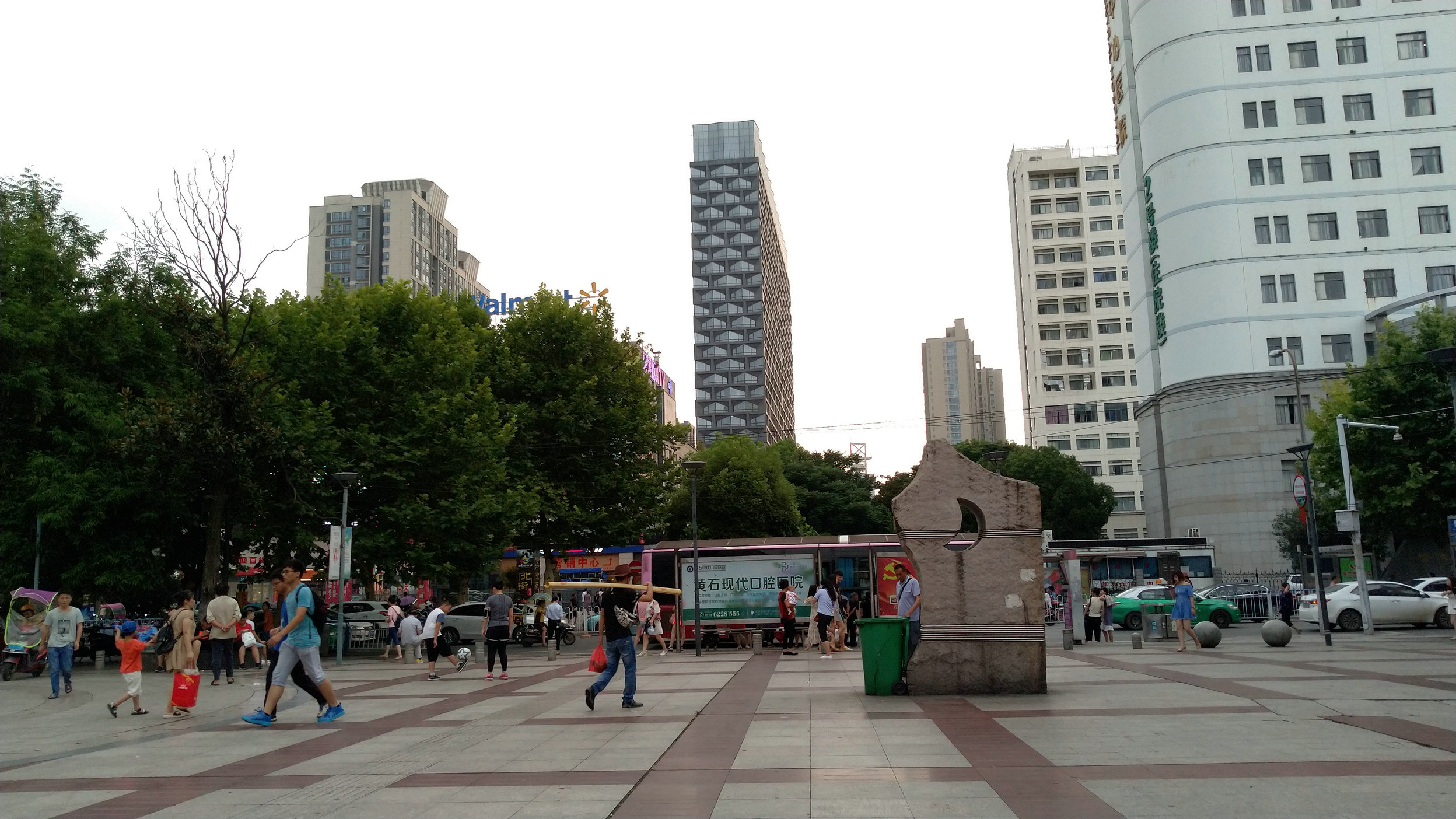 高房租最有效的解决方法,生意难做铺面租金上涨