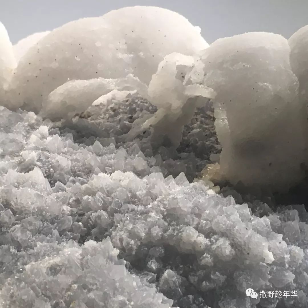 矿物精品展｜地壳深处的彩虹与少女心