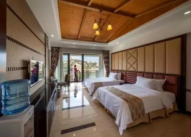 有一个地方，用镜头记录浪漫美景，一个见证幸福的东方爱情海！