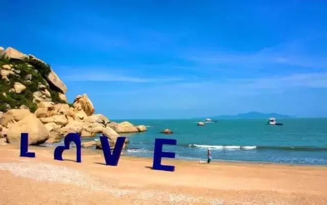 有一个地方，用镜头记录浪漫美景，一个见证幸福的东方爱情海！