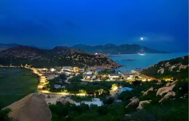 有一个地方，用镜头记录浪漫美景，一个见证幸福的东方爱情海！