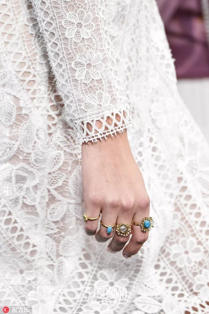 适合跟金戒指一起叠戴的戒指,软戒指和什么戒指叠戴好看