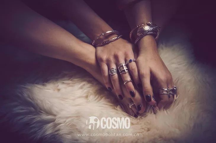 适合跟金戒指一起叠戴的戒指,软戒指和什么戒指叠戴好看