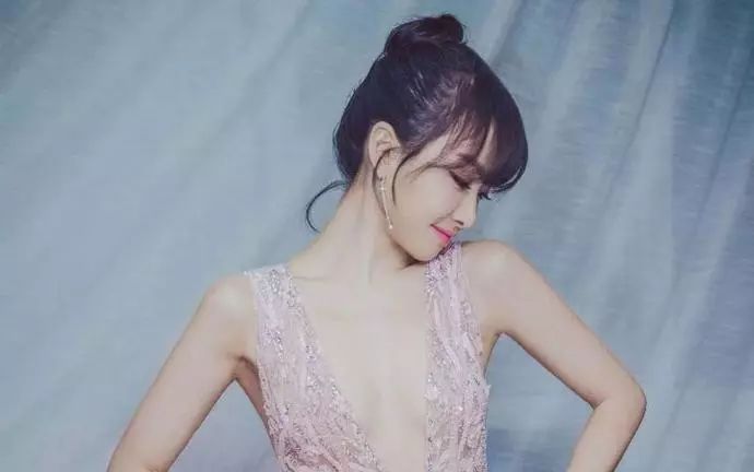 发际线太高显老这些神器了解一下,发际线不好看自己怎么弄