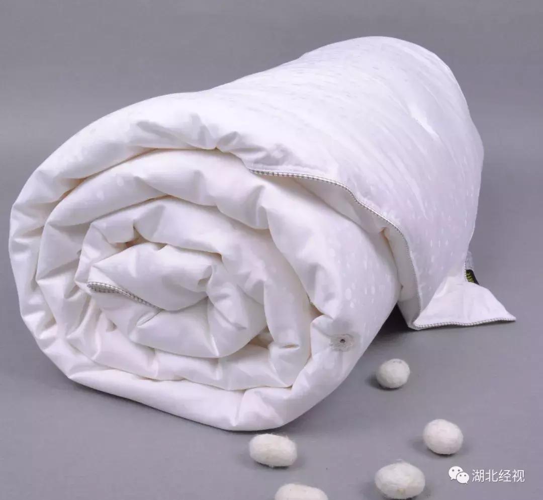 蚕丝被短丝棉和长丝棉的区别在哪,你盖的被子是什么颜色