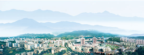 三言两语点评广安华蓥市旅游:华蓥山加油!