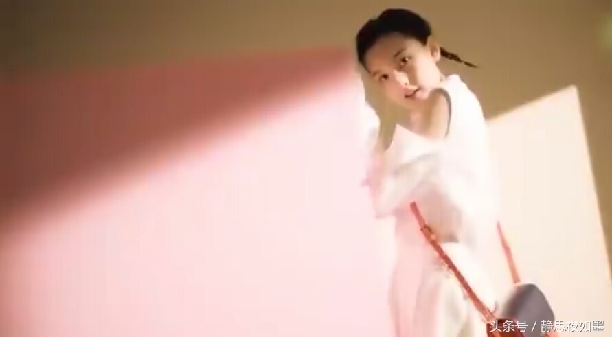 赵丽颖穿黑色开叉长裙优雅图片,女神赵丽颖最惊艳的10套礼服