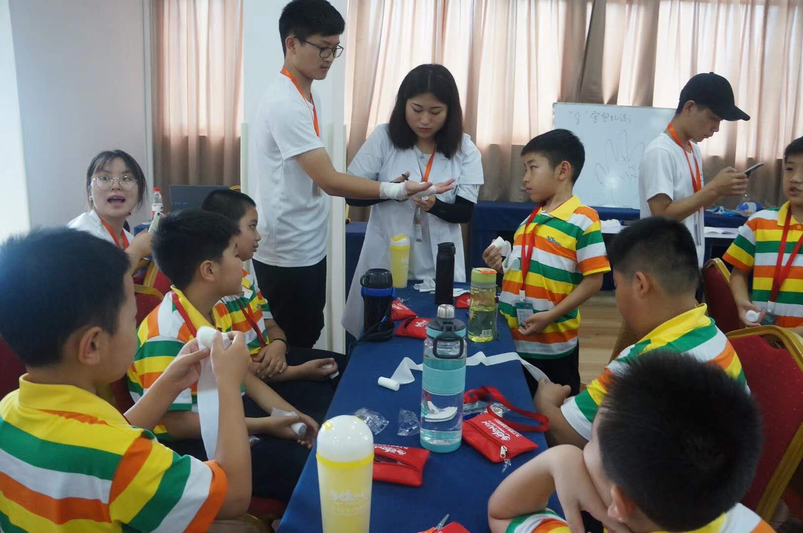 暑假户外夏令营奥德曼,暑假游学夏令营奥德曼