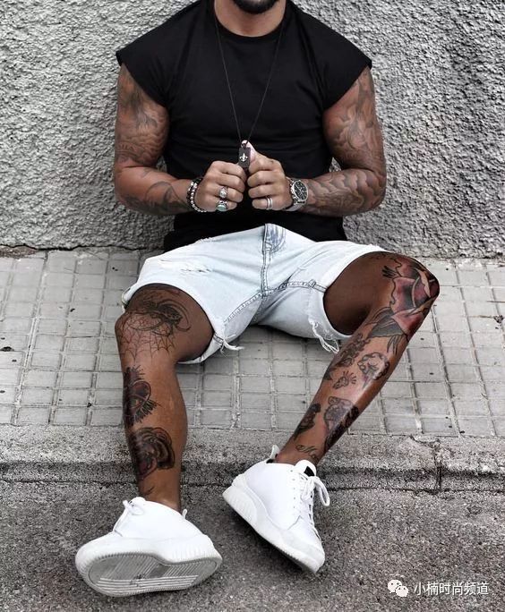 男士夏季牛仔裤穿搭技巧,牛仔裤穿搭男士夏季高级感