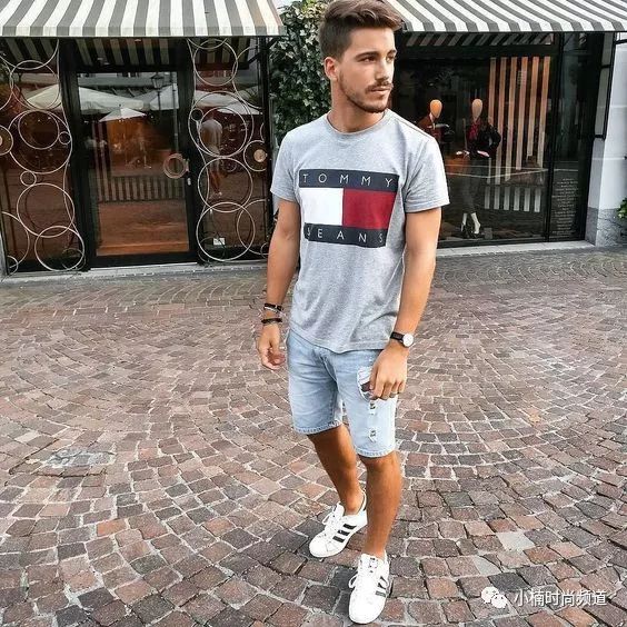 男士夏季牛仔裤穿搭技巧,牛仔裤穿搭男士夏季高级感