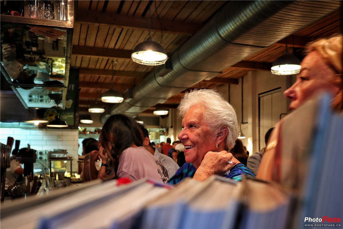 佳能微单eosm100怎么样,佳能eosm10相机评测