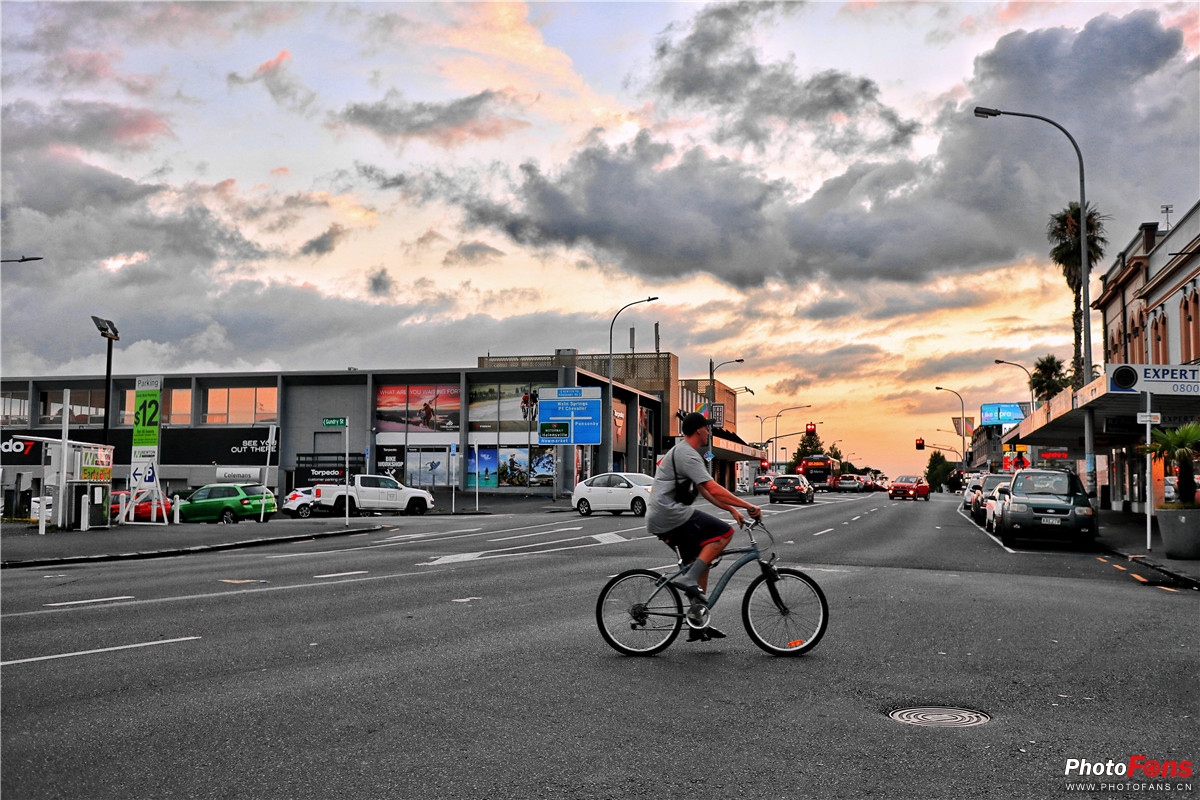 佳能微单eosm100怎么样,佳能eosm10相机评测