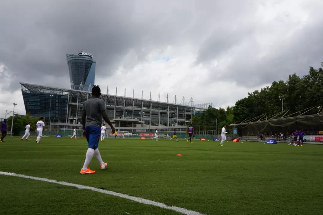 涓縿鍙嬭皧涓嶅彉涓囧彜闀块潚,涓嫃鍙嬭皧涓囧彜闀块潚瑙嗛