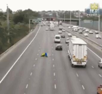 18年世界杯内马尔夸张翻滚,世界杯足球搞笑事件