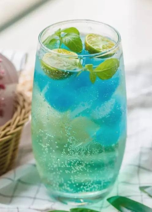 这瓶饮料一般人没喝过，在便利店都找不到！