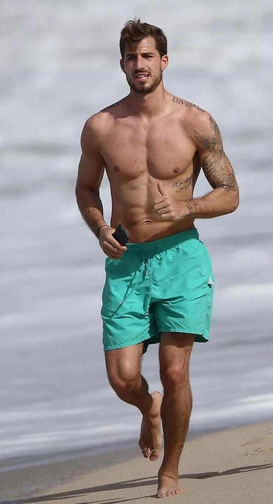 行走的荷尔蒙德国足球男模队,世界杯男模天团行走的荷尔蒙