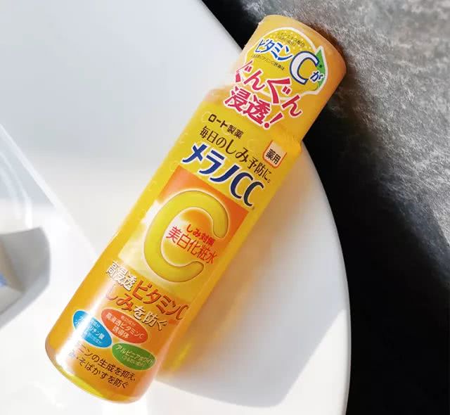 美白抑制黑色素护肤品,美白淡斑提亮肤色抑制黑色素