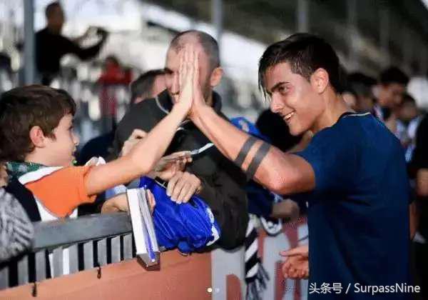 世界杯球星的各种帅气发型,复古油头发型男