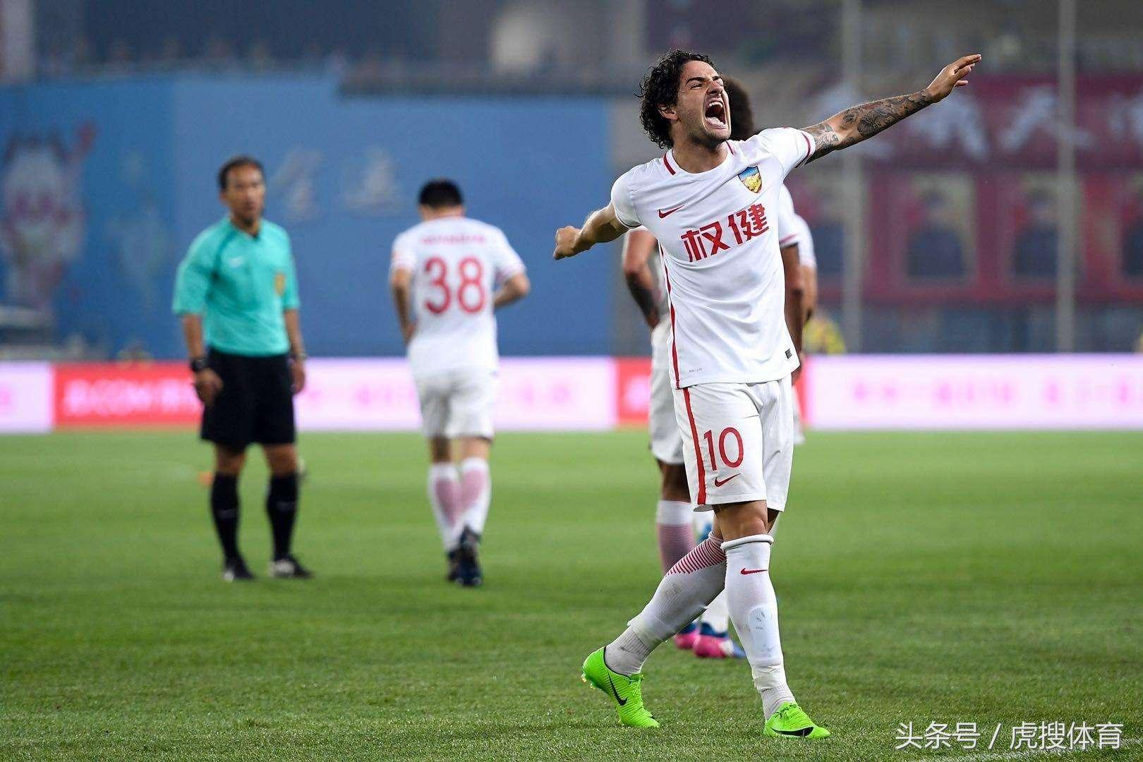 天津权健引进泰达球员,葡超豪门波尔图的前锋阿布巴卡尔