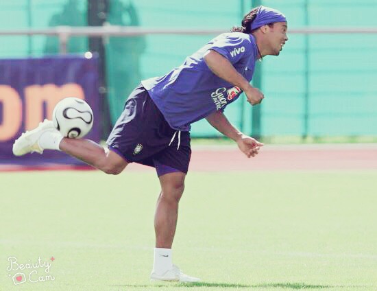 2018年世界杯开场小罗和美女,小罗第一次世界杯