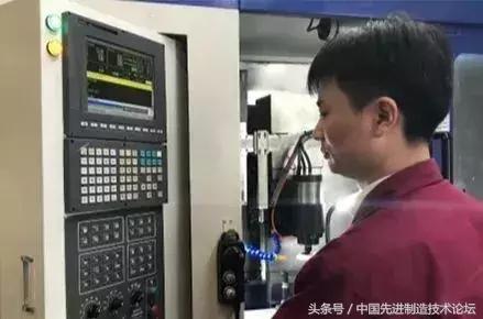 数控技术员月薪2万5,数控工月薪一万