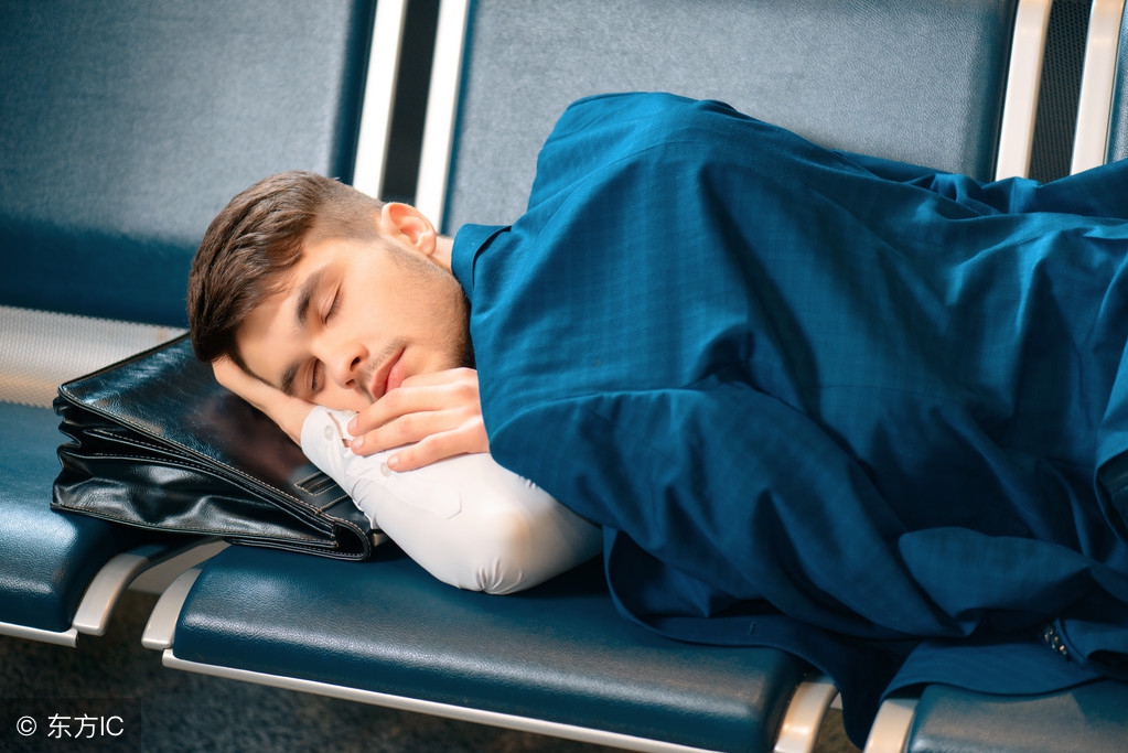 夜间航班下了飞机怎么办？机场各类设施合理利用起来