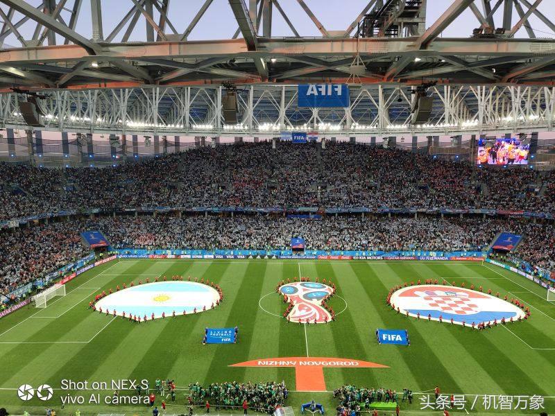 足球诗人贺炜评价日本足球,足球诗人贺炜西班牙夺冠