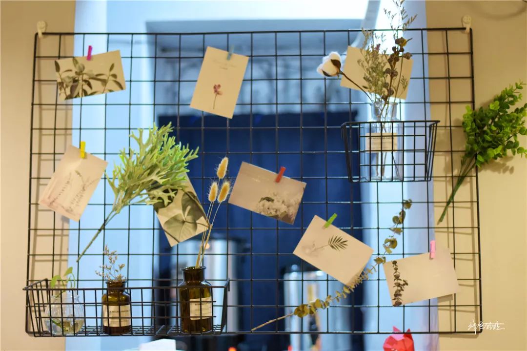 最火的冷锅串串店的细节,经典冷锅串串火锅