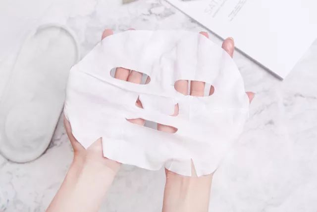 雷叔有货丨日本妹子用酸奶敷脸?效果竟然比敷100片面膜还好!