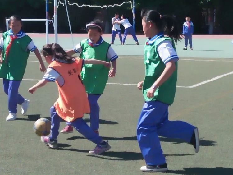 全区女子小学足球比赛,金昌市第四届小学生足球联赛