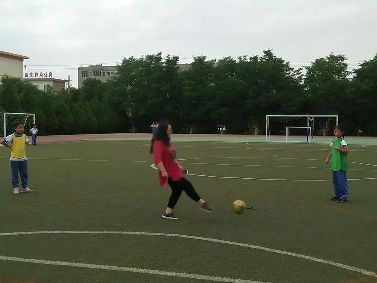 全区女子小学足球比赛,金昌市第四届小学生足球联赛