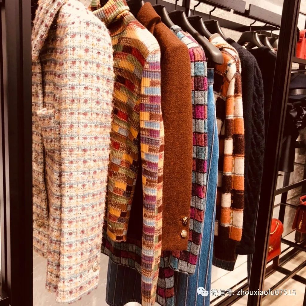 「周小福」「福夸」|纠结买包?!当经典款都拥有,季节款or特殊皮怎么选?